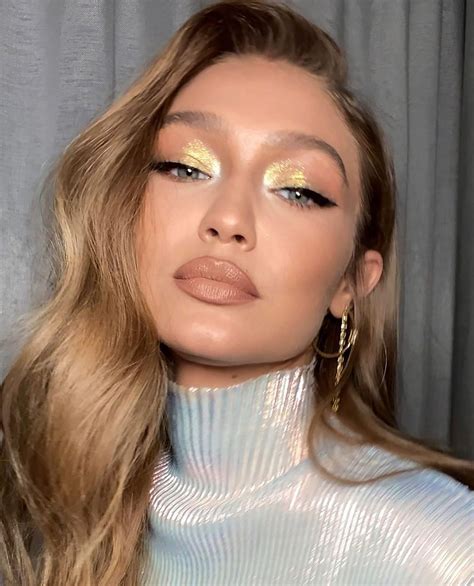 Ideas De Maquillaje Dorado Que Te Harán Brillar MÁs Que Los Diamantes Glamour