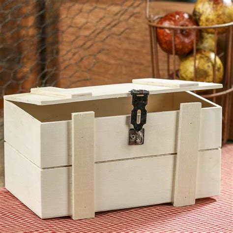 Free for commercial use no attribution required high quality.related images: Unfinished Wood Treasure Chest Keepsake Box - Table and ...