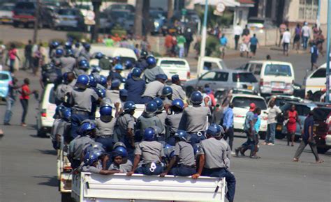 Zimbabwe Police Nurses Seethe As Govt Awards Soldiers 37 Percent Salary Hike