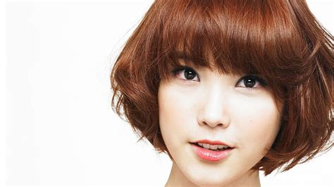 1920x1080px 1080p 無料ダウンロード 女性 アジア人 韓国人 Iu 歌手 K Pop シンプル 背景 顔 白背景 前髪 高画質の壁紙 Pxfuel