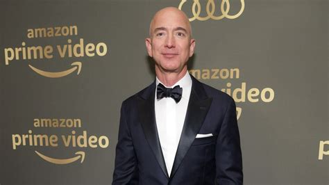 Jeff bezos wäre nicht jeff bezos, wenn er ein guter mensch wäre. Amazon-Chef Jeff Bezos verkaufte jetzt Milliarden-Anteile ...