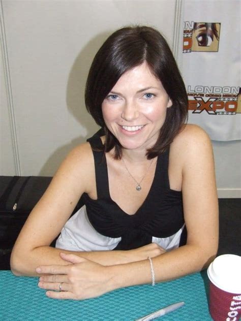 Picture Of Nicole De Boer