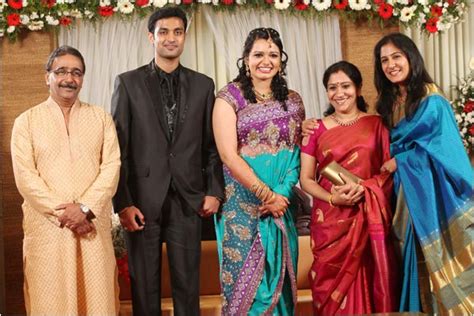 A week ago playback singer jyotsna released her debut composition, 'ini varumo', and its music leading singers in malayalam are on song, making themselves heard with new experiments in music. Jyothsna's Wedding Reception. | Mollywood Frames