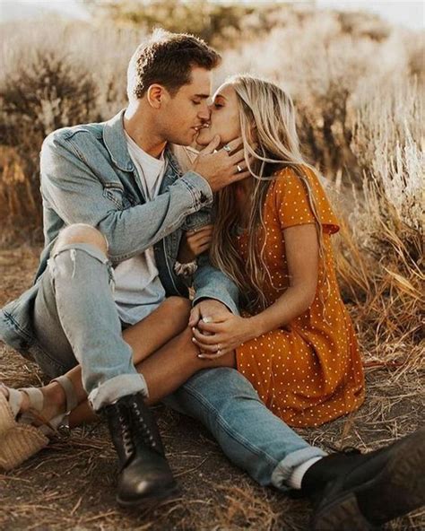 23 Creative And Romantic Couple Photo Ideas Fancy Ideas About Everything