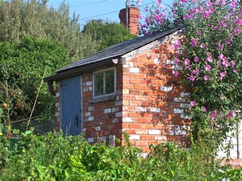 Build A Storage Building A Five Step Guide For Building A Brick Shed