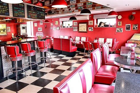 Restaurant Review Arnolds American Diner By Ware2bsocial Medium
