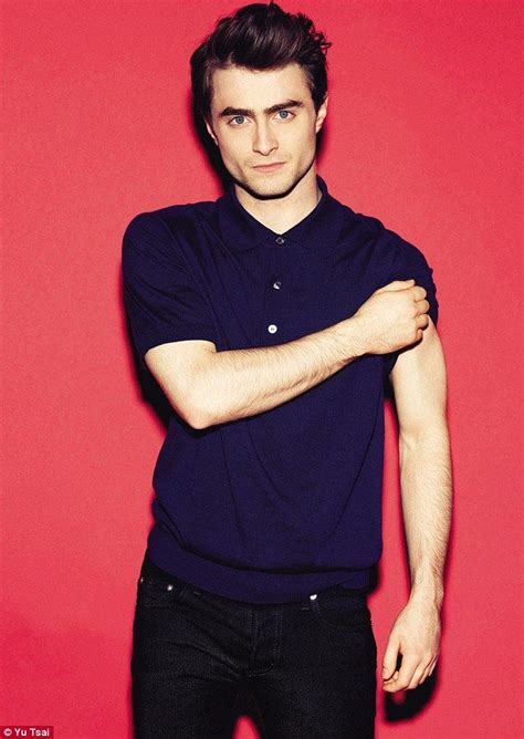 Daniel Radcliffe Smoulders In New Photo Shoot As He Admits I M A Serial Monogamist Daniel