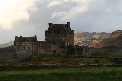 Eilean Donan Castle Home Of The Mackenzie Clan Savabonita Flickr