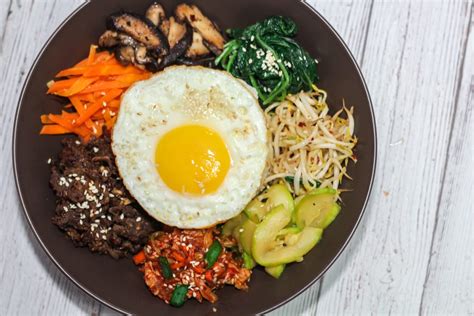 Try our quick korean beef and rice recipe. Korean Beef Bibimbap Recipe - Maya Kitchenette