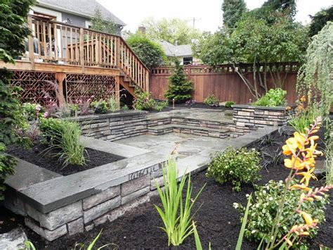 Using plants for landscaping ideas on a budget. 20 Cheap Landscaping Ideas For Backyard