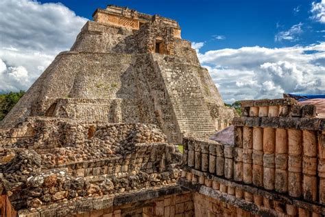 Uxmal Pyramid Of The Mayan Empire Maya Architecture Pyramids
