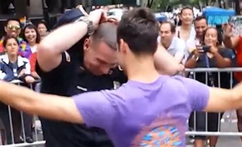 Video New York Policeman Gay Pride Dance Video Goes Viral Telegraph