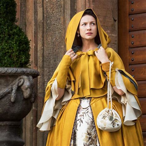 New Still Of Caitriona Balfe As Claire Fraser In Outlander Season 2 Outlander Online