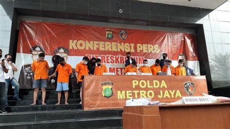 BREAKING NEWS Siang Ini Polda Metro Jaya Gelar Rekonstruksi Pesta Seks