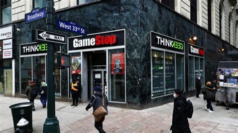 Robinhood has been criticized in the past for gameifying investing, as it has no account minimums and trading fees, and showers confetti on your phone screen when you buy a stock. Investor Rage Ignites as Stocks App Robinhood Halts GameStop