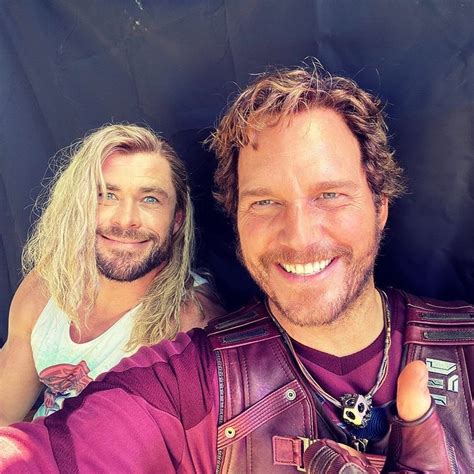 Thor Love And Thunder Foto Mostra Mais De Chris Hemsworth E Chris Pratt