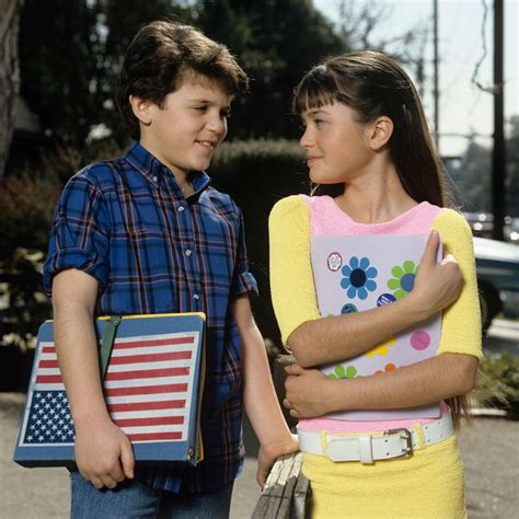 Danica Mckellars First Kiss Happened On The Wonder Years Huffpost Entertainment