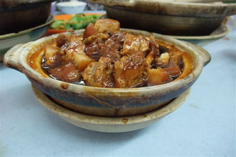 Among the numerous stories of its origin, the most probable claims that the fujian immigrant lee boon teh was the first who. haPpY HaPpY: Ban Heong Bak Kut Teh @ Bukit Rahman Putra ...