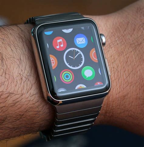 The apple watch can detect a low heart rate, a high heart rate, and an abnormal heart rate, monitoring for health problems like atrial fibrillation and sending notifications when anomalies are detected. Apple Watch Hands-On: The Wristwatch Just Caught Up To The ...