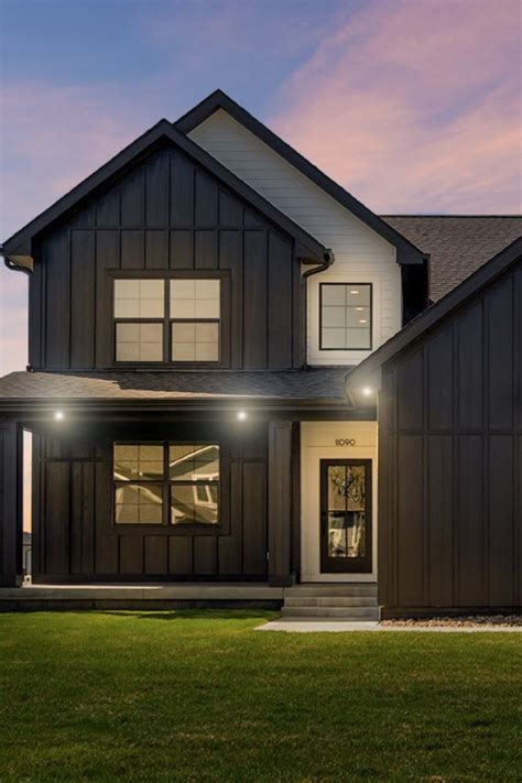 This Modern Farmhouse Is A Great Example Of How To Create A Striking