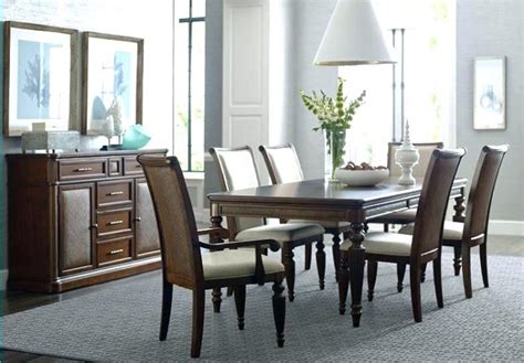 Whether you prefer a metal, glass or wood dining room. Broyhill Furniture Amalie Bay 7-Piece Leg Dining Room Set ...
