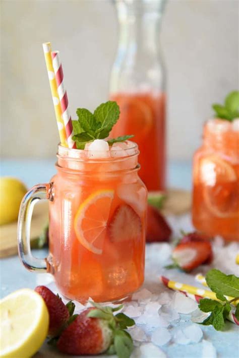 Fresh Strawberry Mint Lemonade • The Crumby Kitchen