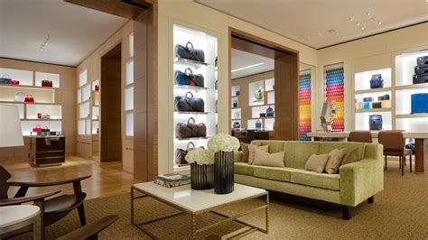 Macy's furniture & mattress dept. Tienda Louis Vuitton King of Prussia - ESTADOS UNIDOS ...