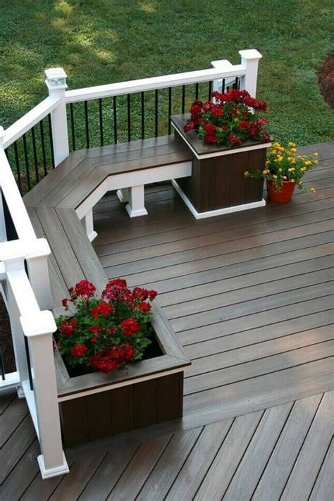 33 Beautiful Backyard Porch Ideas To Modify Your Ordinary Garden