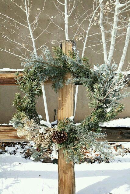 Pin By Kris M Gramling On Winter ~ ɠяєєη Christmas Wreaths Country