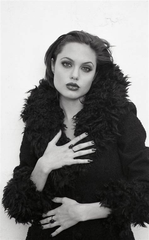best from the past 20 years old angelina jolie on the set of a photosoot 1995 14 hawtcelebs