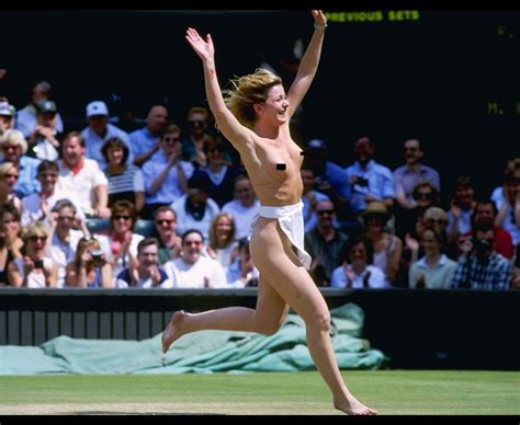 Wimbledons Naked Gatecrashers When Streakers Upstage The Tennis