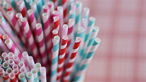 Ban plastic straws. Just don't use paper ones — Quartz