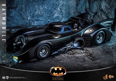 1989 Michael Keaton Batman And Batmobile Return As Hot Toys