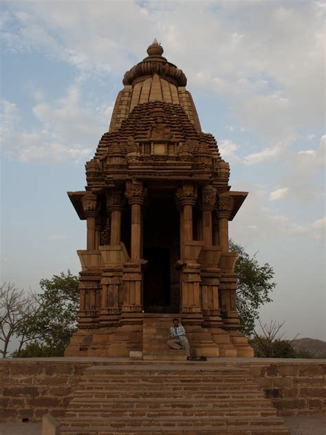 Chaturbhuj Temple Khajuraho Image