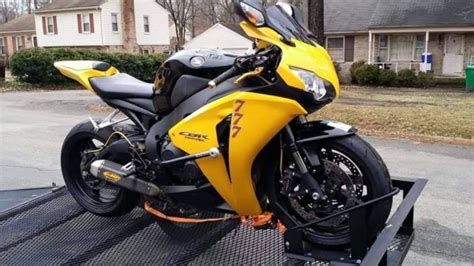 2008 Honda Cbr 1000 Yellow Beautiful Condition One Owner Lots Of Upgrades