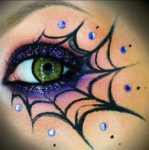 20 Spooky Eye Makeup Designs To Turn Heads At Halloween