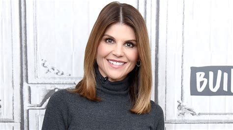 watch access hollywood interview lori loughlin out on 1 million bond amid shocking college
