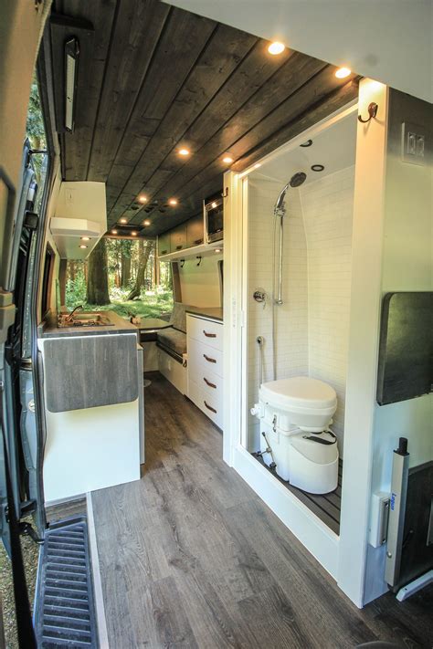 Meet Logan For More Photos Of This Home On Wheels Check Out The