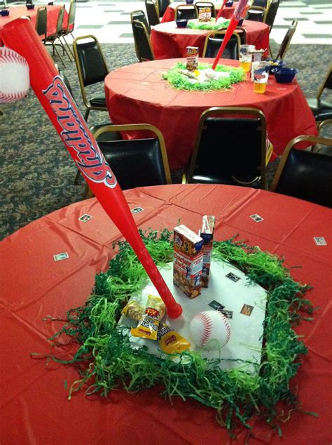 Baseball Themed Table Decoration My Party Crafts Pinterest Party