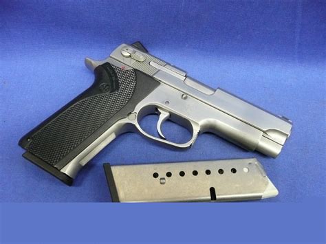 Smith And Wesson 1066 Pistol 10mm Auto W2 Factory Mags Stainless For