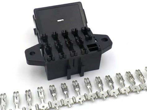 9 Way Automotive Bottom Entry Standard Blade Fuse Box Terminals