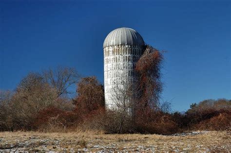 Slideshow A Silo At Chase Rd Dartmouth Massachusetts Large