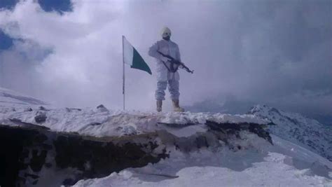 Salute To This Soldier Siachen Pakistan Air Force Quotes Pak Army