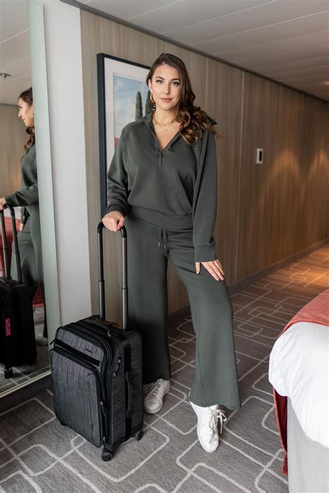 Comfy Plane Outfit Big Buy Up To 77 Off