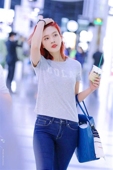 pin by 먹튀사이트 검증 먹튀지킴이 on joy red velvet red velvet joy red velvet korean fashion