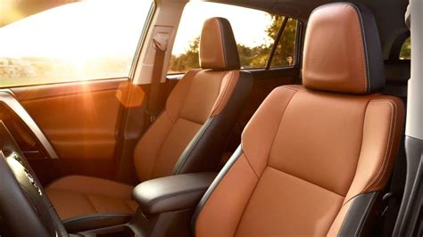 2018 Toyota RAV4 Interior Design And Features