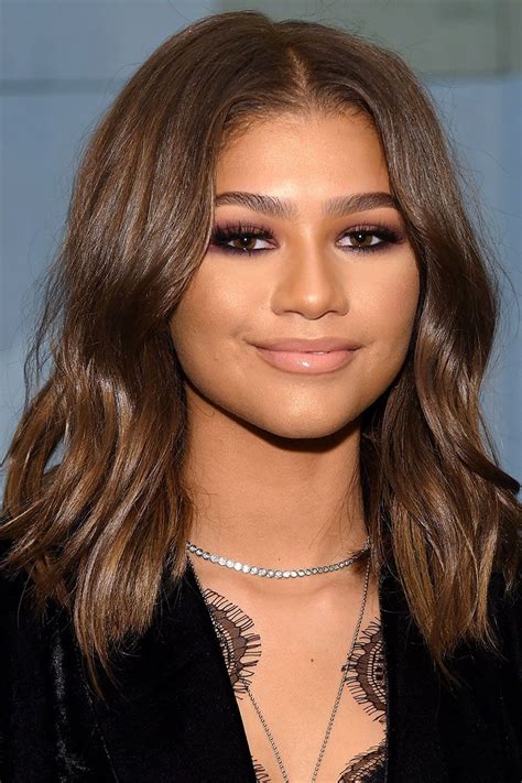 Flipped ends work best on thick hair so they can provide the wanted effect! 20 Medium Length Hairstyle Trends You Need For 2020 ...