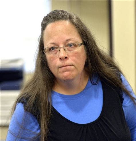 kentucky clerk refusing to issue same sex marriage licenses news