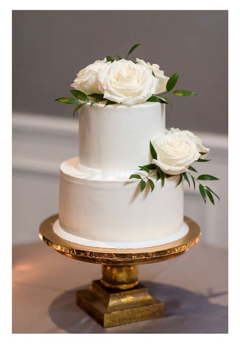Pin By Elyse P On Cake Projects White Roses Wedding Wedding Cakes Cake