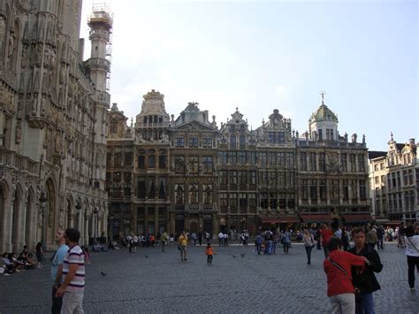 Porkodi: Brussels : Capital of Belgium and Capital of European union!